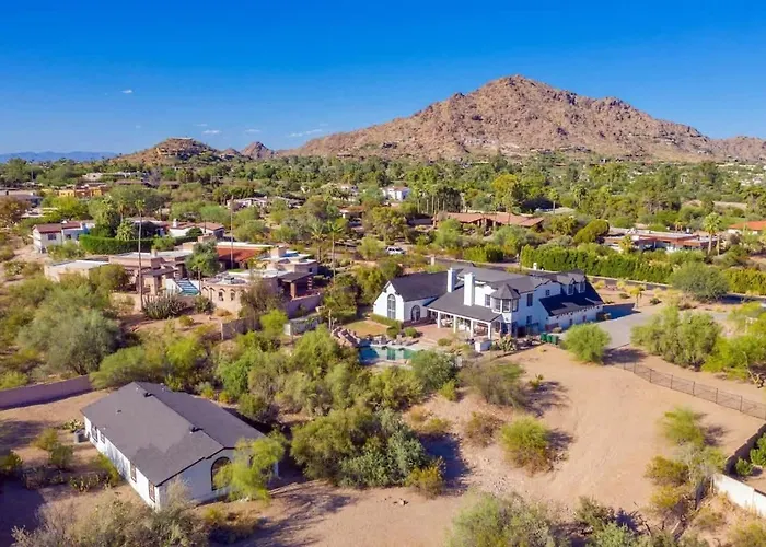Majestic Mountain Mansion-pool -spa & Holiday home Scottsdale